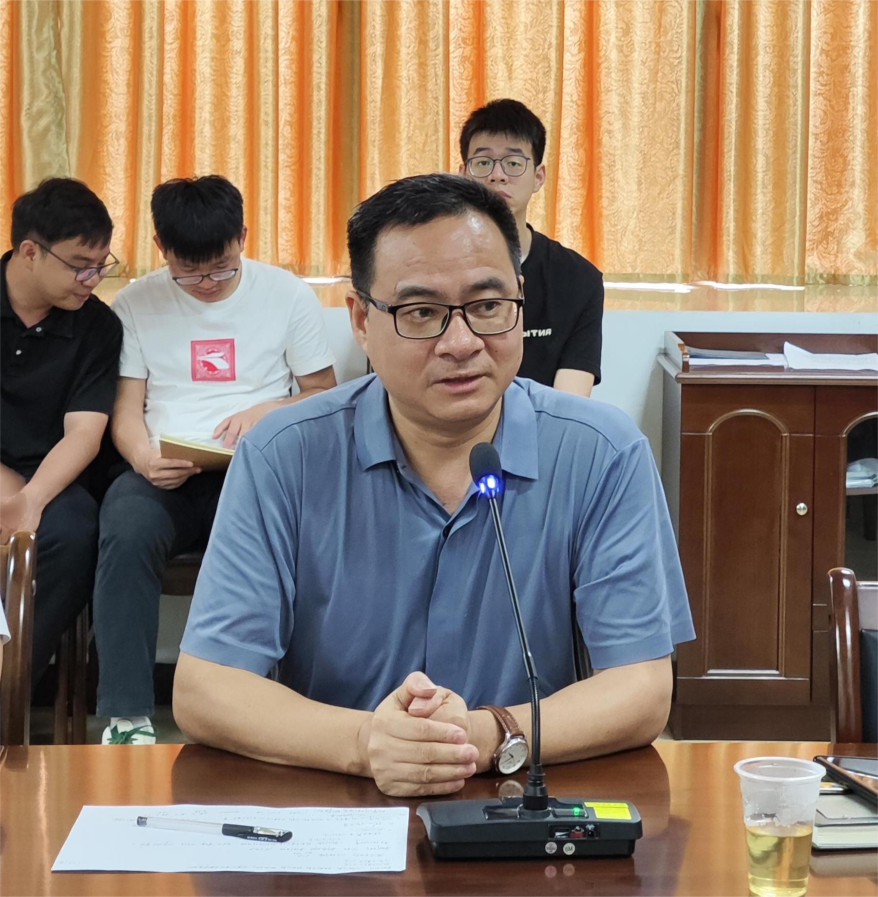 刘校助.jpg